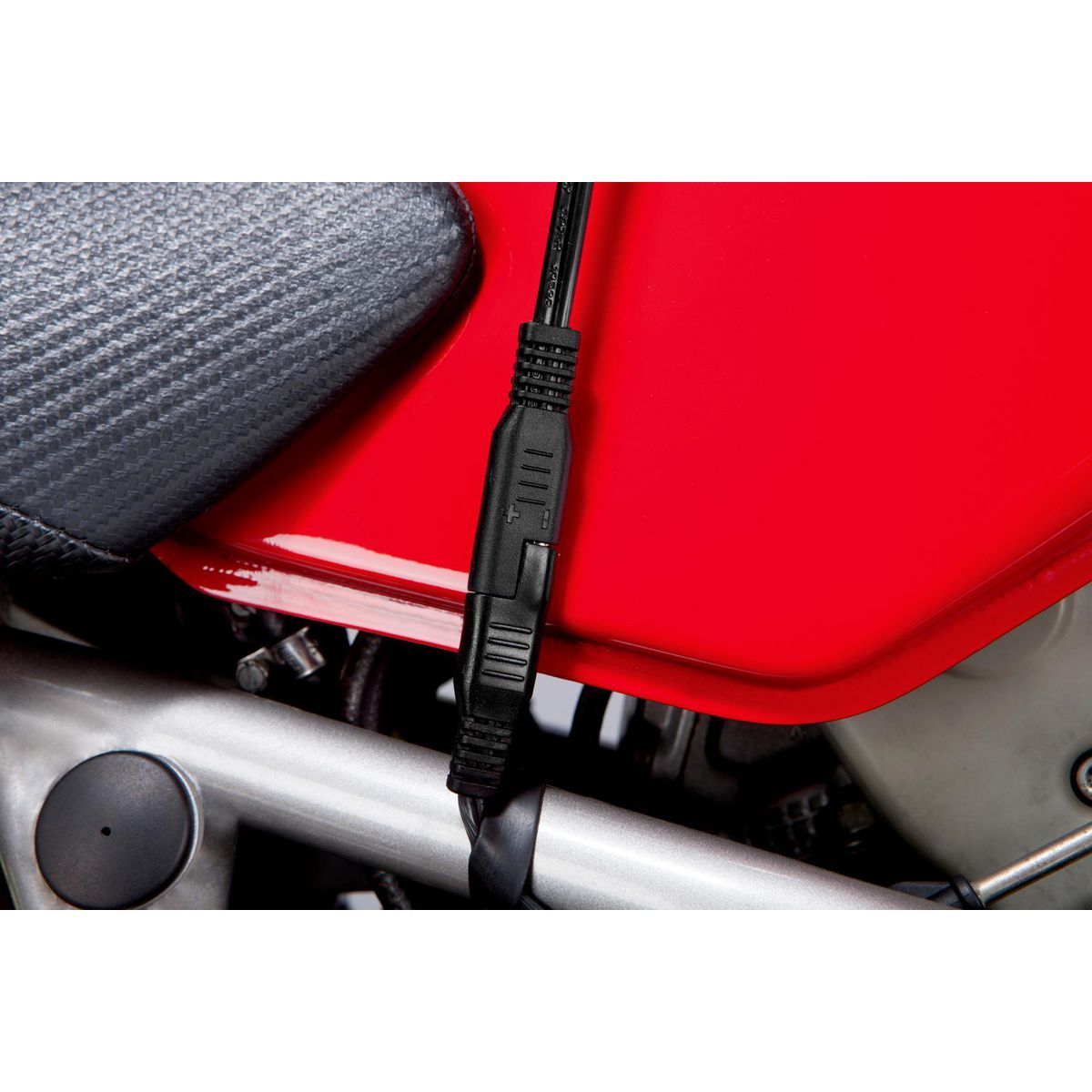 12V Battery Maintainer and Float Charger Y928592