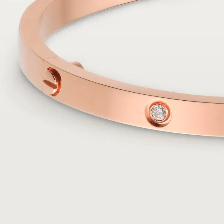 Bracelet with 6 Diamonds S8690