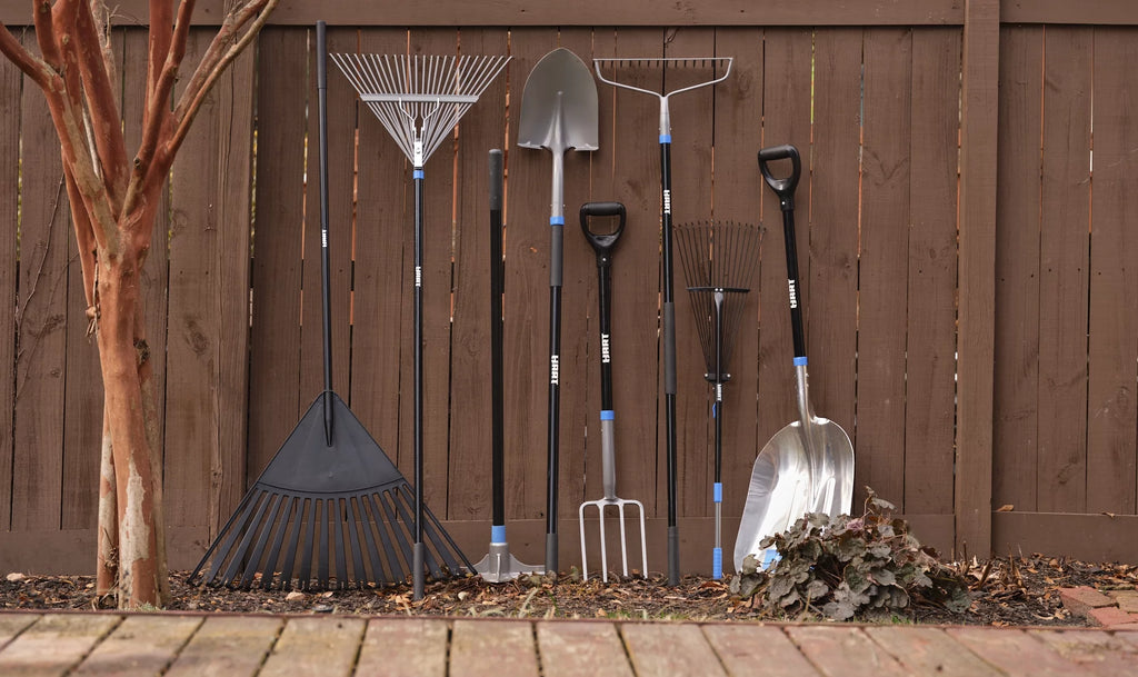 15-Tine Adjustable Leaf Rake with Telescoping Handle E115073