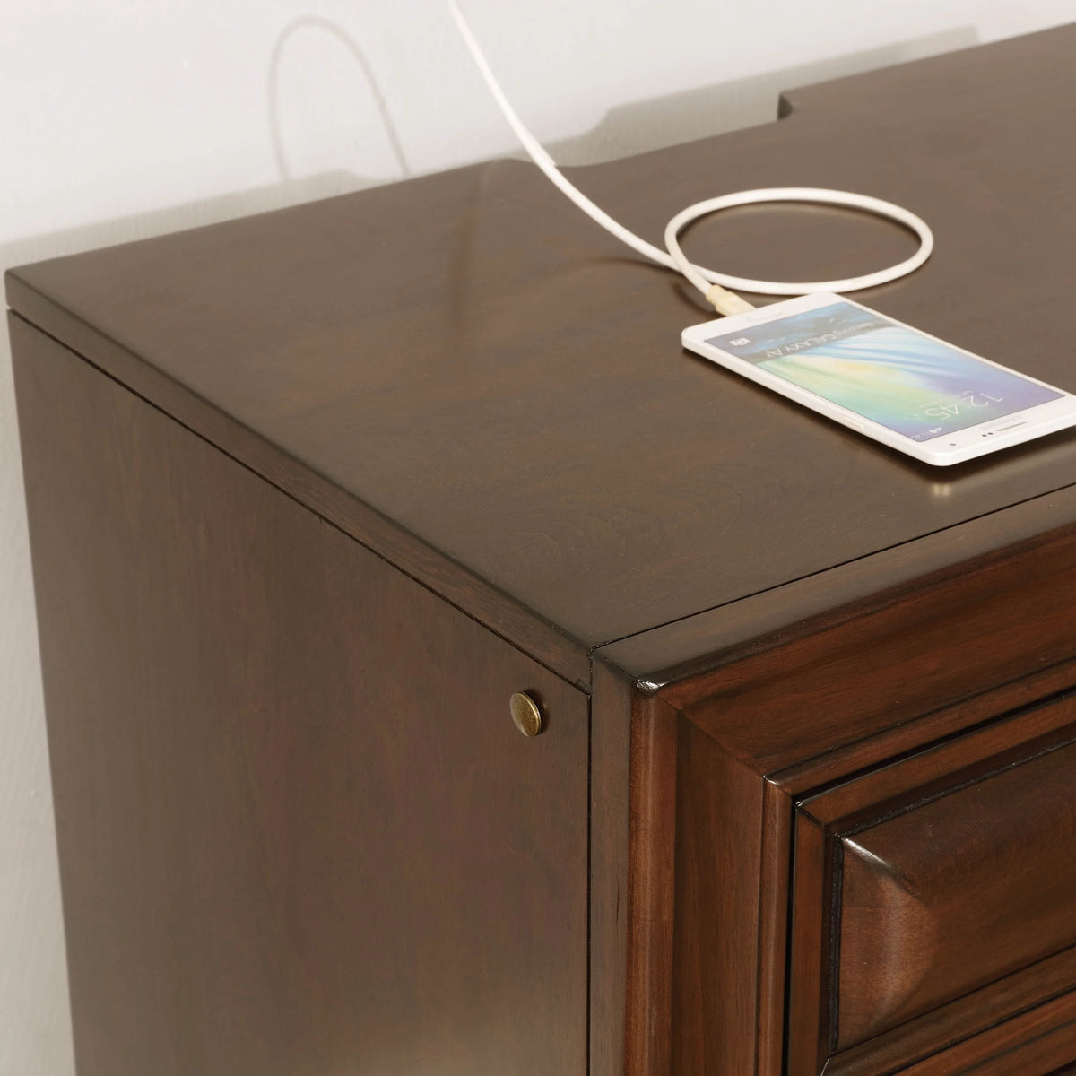 Rustic 3-Drawer Nightstand L474941