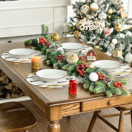 Green Christmas Placemats Set of 4 M14925