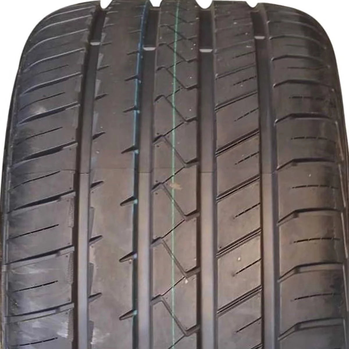 Set of 4 255/40ZR20 All Season High Performance Tires G54656