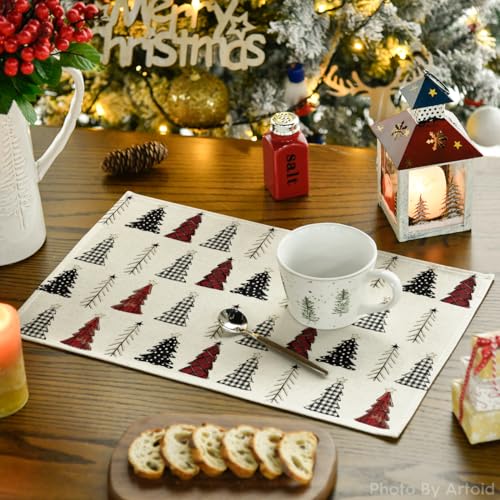 Green Christmas Placemats Set of 4 M14925
